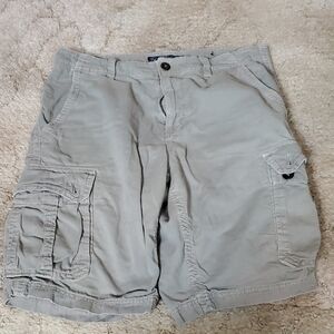 American Eagle Outfitters Light Gray Cargo Shorts
